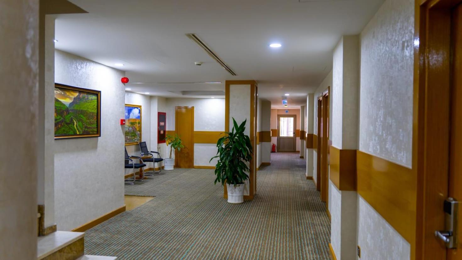 Hotel Hilen De Ville Erbil Bagian luar foto